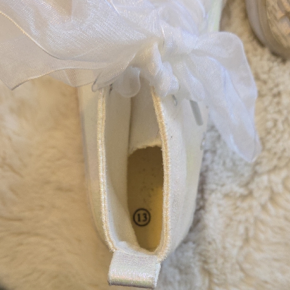 Girls White Iridescent High-Top Sneakers with Sheer Ribbon Laces - Picture 7 of 7